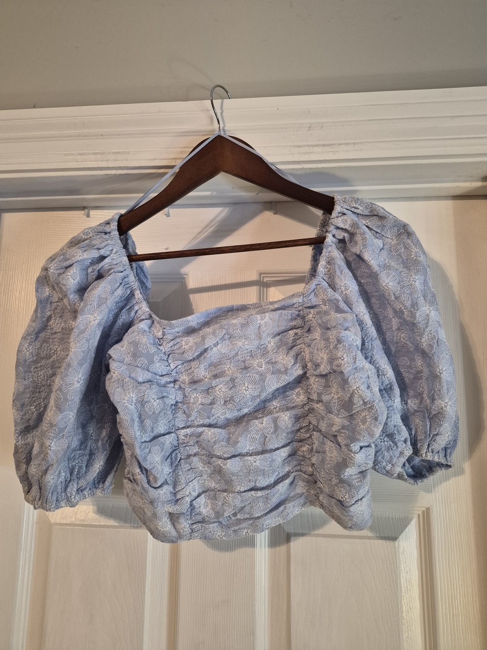 Miou Muse Light Blue Floral Puff-Sleeve Crop Top Large NWT